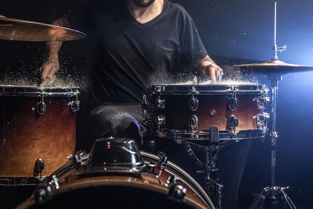 ¿Batería real o sampleada? 5 razones por las que grabar batería en estudio sí importa